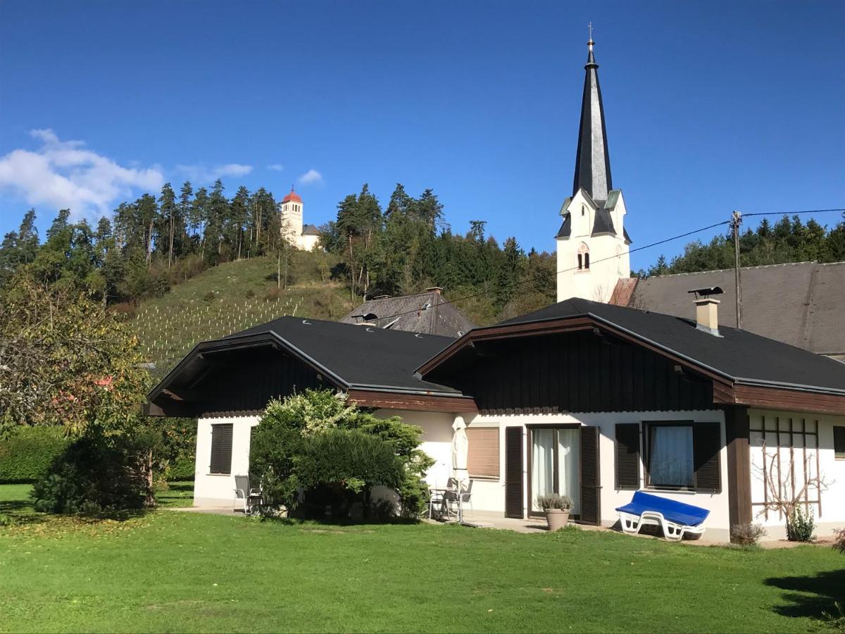 V Gemuetliches Gartenhaus Smihel nad Pliberkom Dış mekan fotoğraf